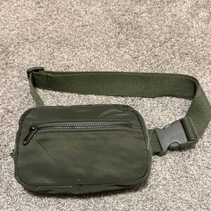 Wild Fable One Size Belt Bag NWOT